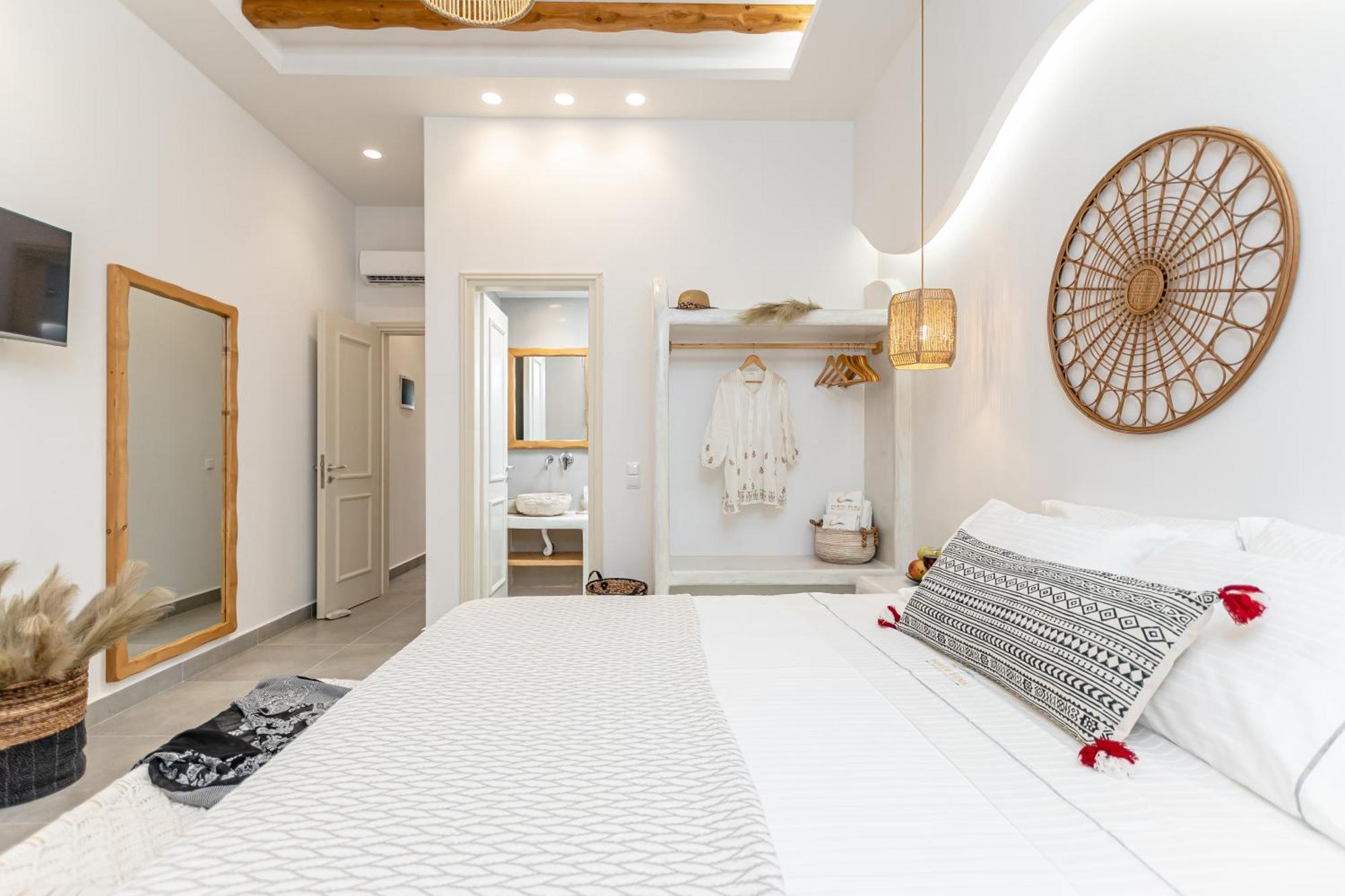 Porto Dema Luxury Suites Schoinoussa Zewnętrze zdjęcie